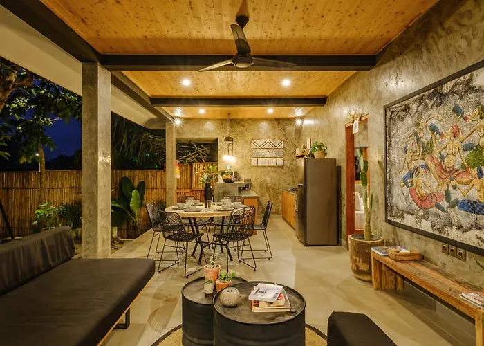 Gaya Villa *